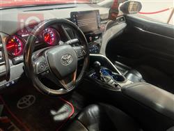 تۆیۆتا کامری